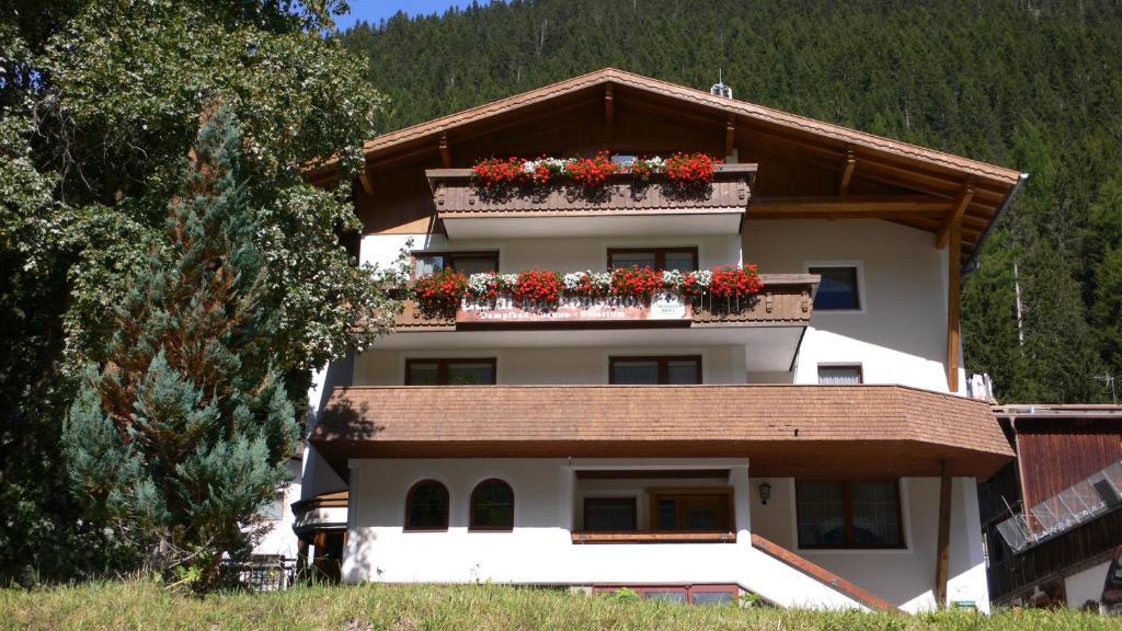 Hotel Garni Mathonerhof Ischgl Exterior foto